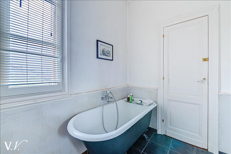 Vente Maison BORDEAUX - 9 pièces -253,8 m² - (33800)