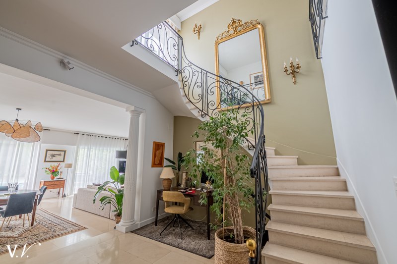 Vente Maison BORDEAUX - 6 pièces -197 m² - (33200)