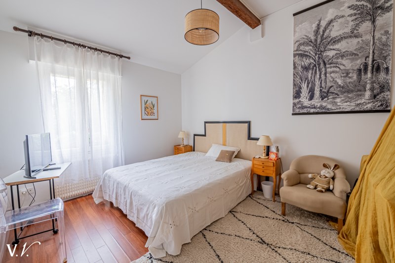 Vente Maison BORDEAUX - 6 pièces -197 m² - (33200)