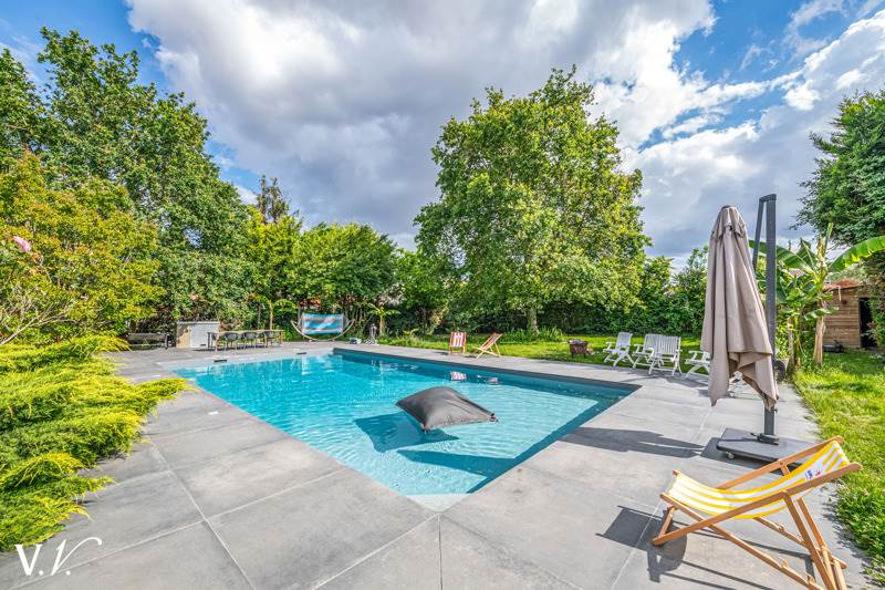 Vente Maison EYSINES - 8 pièces -264 m² - (33320)