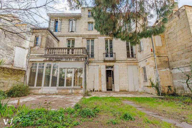 Maison 12 pièces 400 m² · à Bordeaux · 400 m² · 1 300 000 €