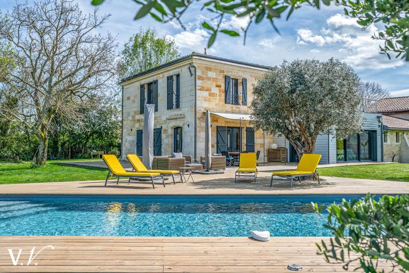 Vente Maison Izon - 7 pièces -330 m² - (33450)