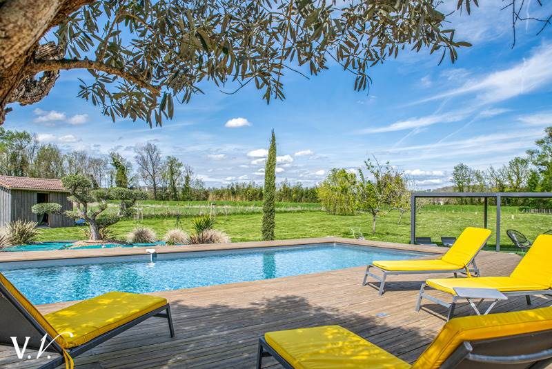 Vente Maison Izon - 7 pièces -330 m² - (33450)