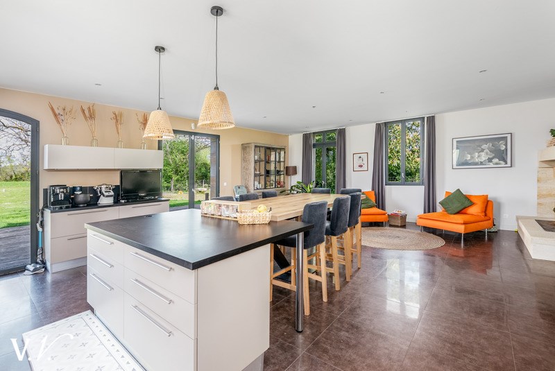 Vente Maison Izon - 7 pièces -330 m² - (33450)