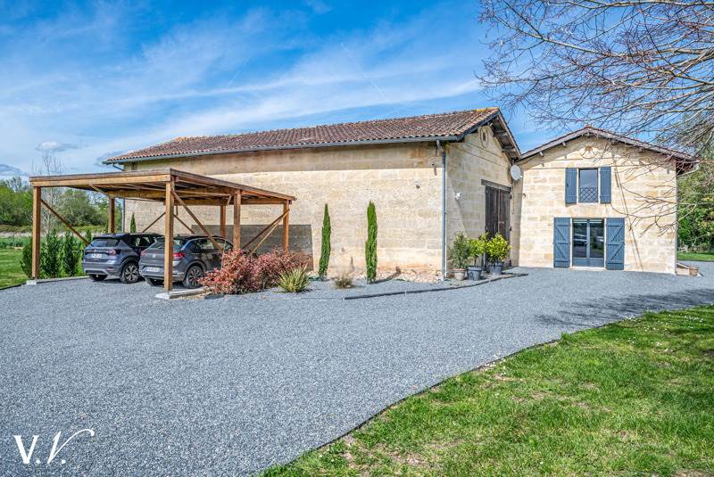 Vente Maison Izon - 7 pièces -330 m² - (33450)