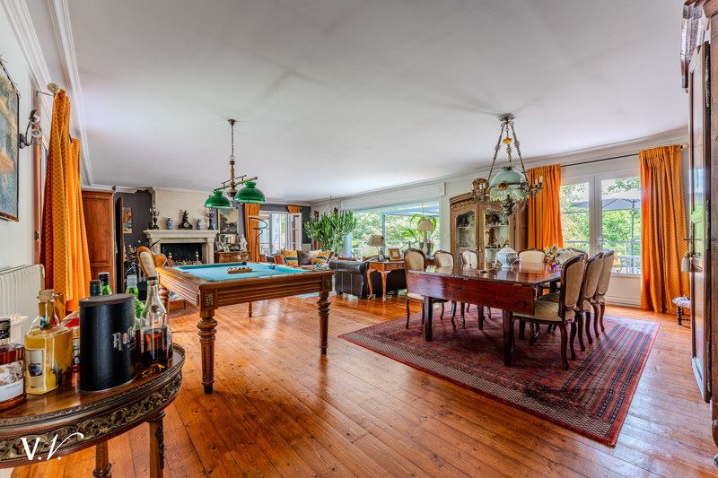 Vente Maison BELIN BELIET - 8 pièces -269 m² - (33830)