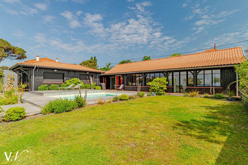 Vente Maison ANDERNOS LES BAINS - 7 pièces -238 m² - (33510)