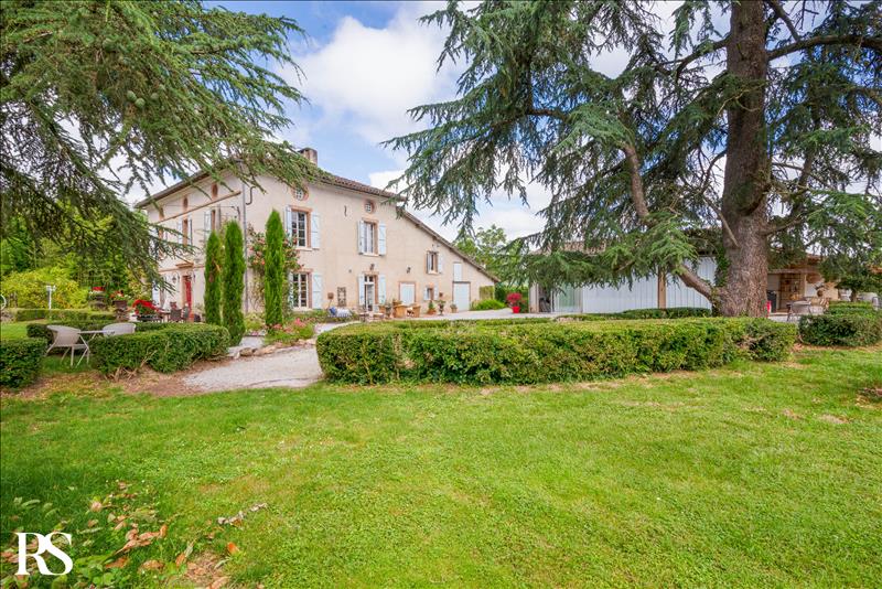 Vente Maison LISLE SUR TARN - 11 pièces -291 m² - (81310)