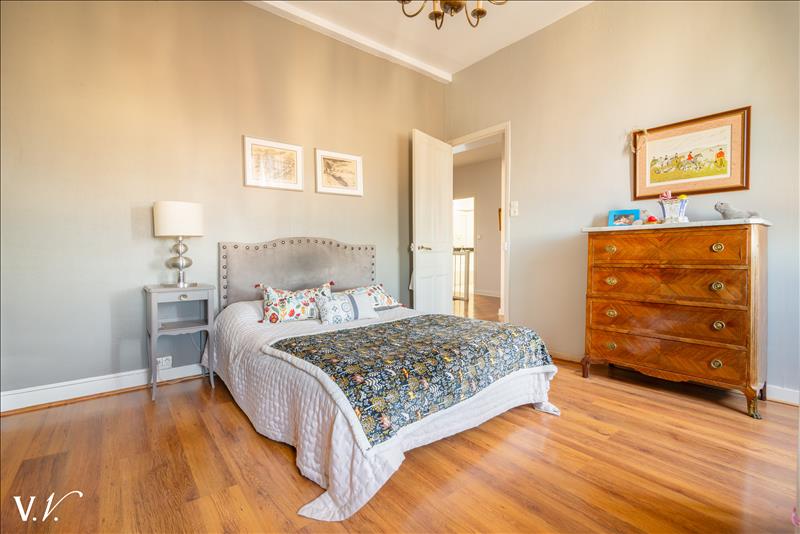 Vente Maison TOULOUSE - 5 pièces -201 m² - (31500)