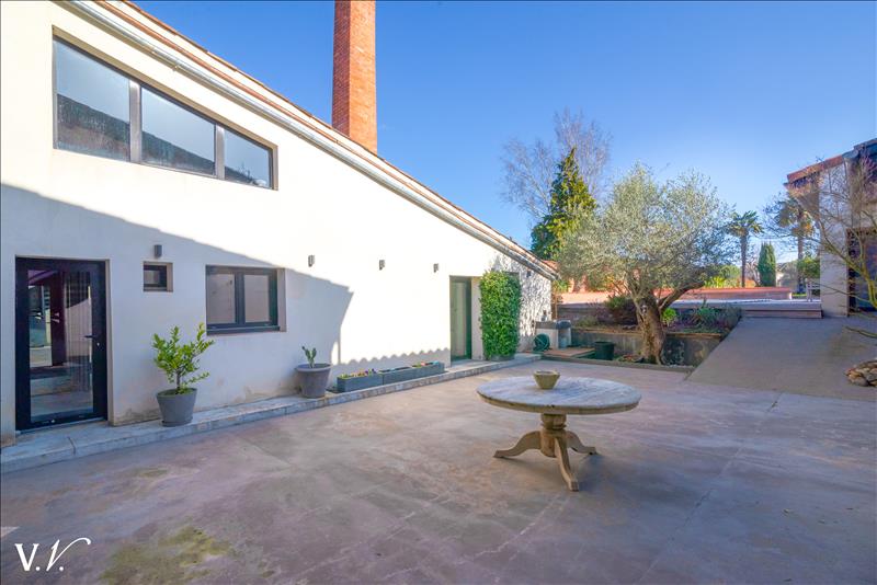 Vente Maison CORNEBARRIEU - 6 pièces -306 m² - (31700)
