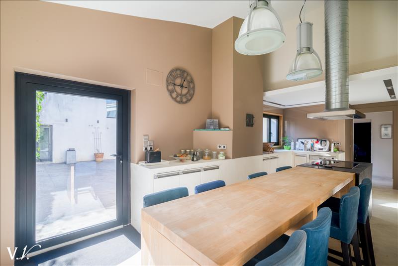 Vente Maison CORNEBARRIEU - 6 pièces -306 m² - (31700)