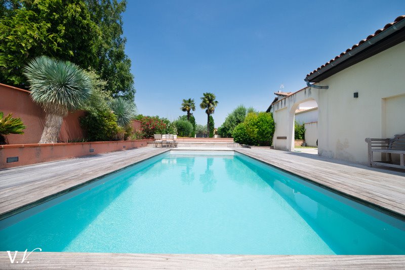 Vente Maison CORNEBARRIEU - 6 pièces -306 m² - (31700)