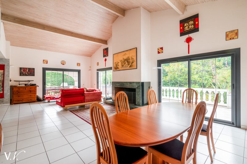 Vente Maison TOURNEFEUILLE - 8 pièces -308 m² - (31170)
