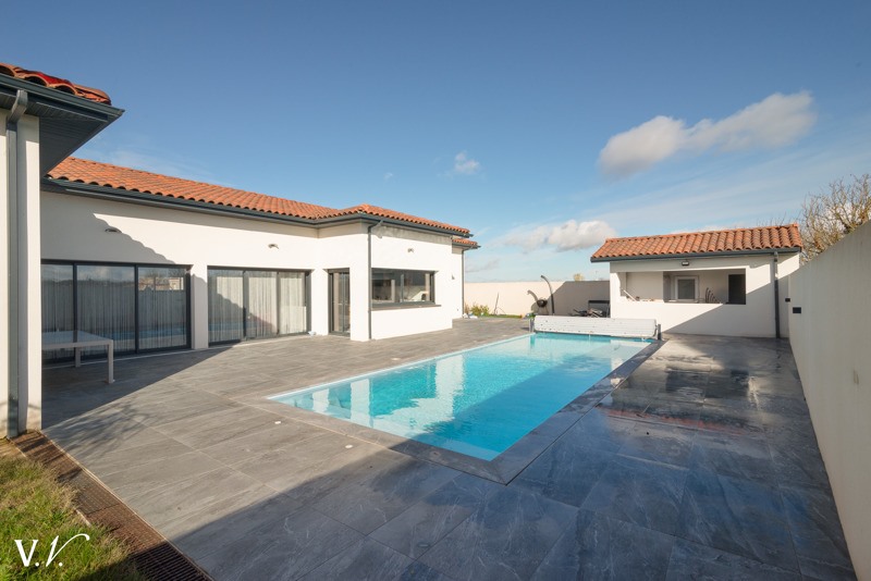 Vente Maison PECHBONNIEU - 6 pièces -229 m² - (31140)