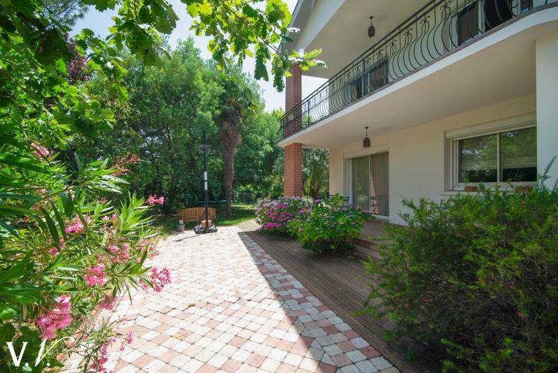 Vente Maison ST JEAN - 7 pièces -435 m² - (31240)