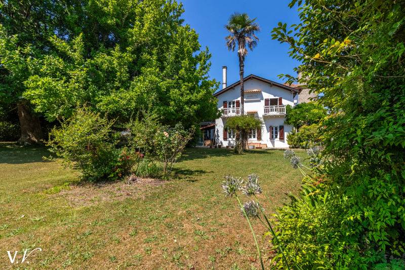 Maison 7 pièces 378 m² · à Arcangues · 378 m² · 1 776 500 €