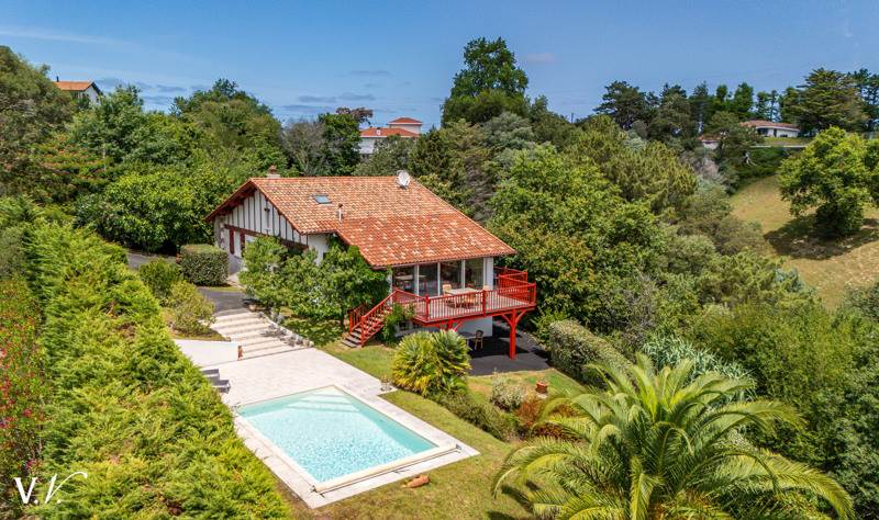 Maison 7 pièces 214 m² · à Urrugne · 214 m² · 1 290 000 €
