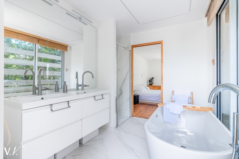 Vente Maison ANGLET - 6 pièces -215 m² - (64600)