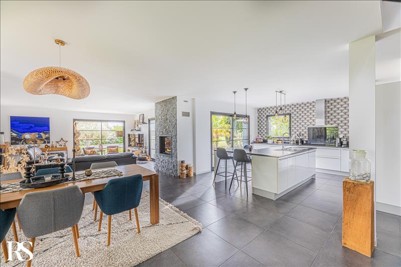 Vente Maison ST AVERTIN - 7 pièces -194 m² - (37550)