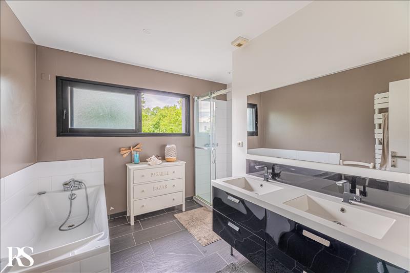 Vente Maison ST AVERTIN - 7 pièces -194 m² - (37550)
