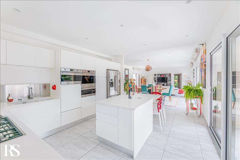 Vente Maison ST AVERTIN - 7 pièces -247 m² - (37550)