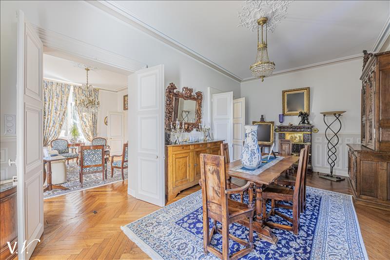 Vente Maison BLERE - 13 pièces -285 m² - (37150)