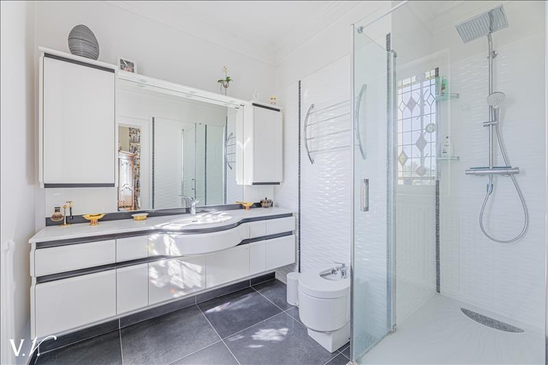 Vente Maison BLERE - 13 pièces -285 m² - (37150)