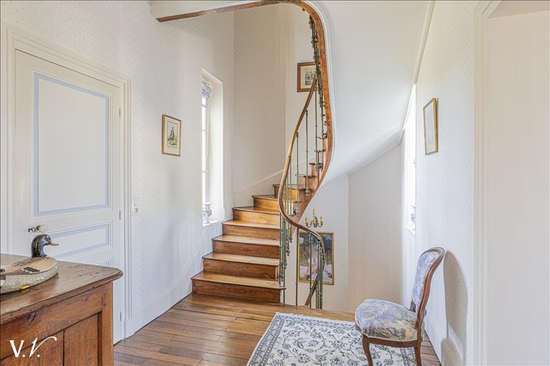 Vente Maison BLERE - 13 pièces -285 m² - (37150)