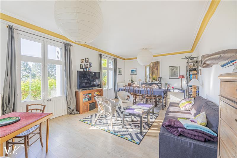 Vente Maison ST ETIENNE DE CHIGNY - 16 pièces -400 m² - (37230)