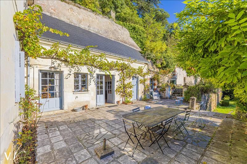 Vente Maison ST ETIENNE DE CHIGNY - 16 pièces -400 m² - (37230)