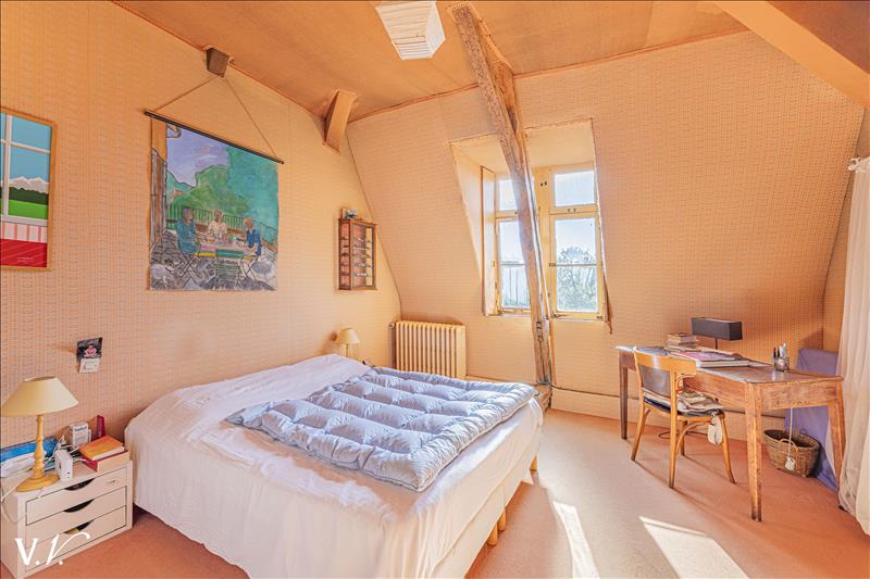 Vente Maison ST ETIENNE DE CHIGNY - 16 pièces -400 m² - (37230)