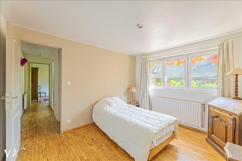 Vente Maison ST ETIENNE DE CHIGNY - 16 pièces -400 m² - (37230)