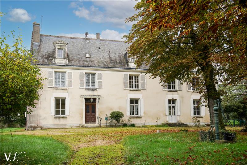 Vente Maison BALLAN MIRE - 10 pièces -258 m² - (37510)