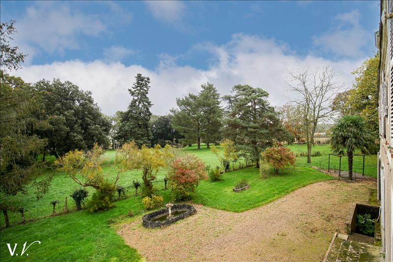 Vente Maison BALLAN MIRE - 10 pièces -258 m² - (37510)