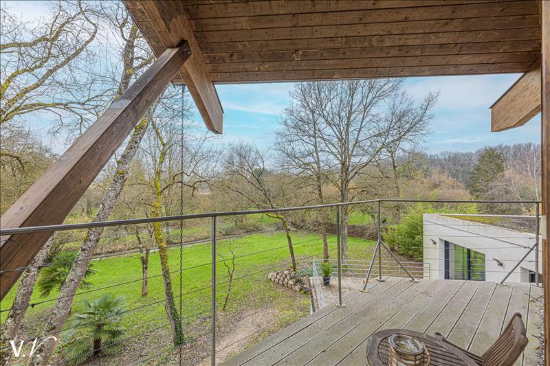 Maison 7 pièces 280 m² · à Saint-Roch · 280 m² · 696 300 €