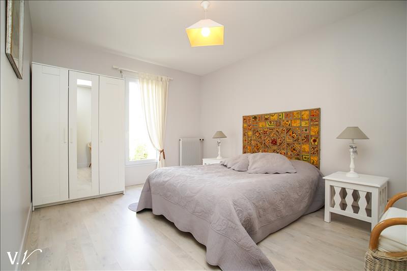 Vente Maison MONTLOUIS SUR LOIRE - 15 pièces -430 m² - (37270)