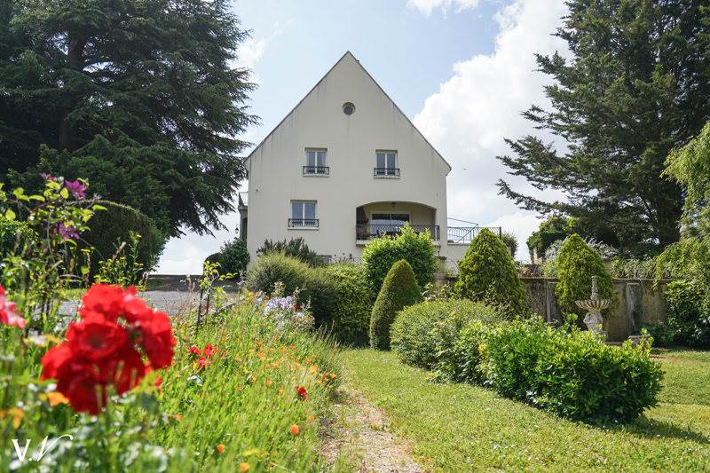 Vente Maison ROCHECORBON - 11 pièces -315 m² - (37210)