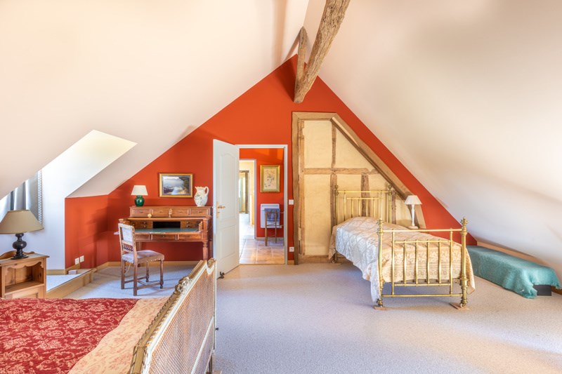 Vente Maison LUYNES - 9 pièces -430 m² - (37230)