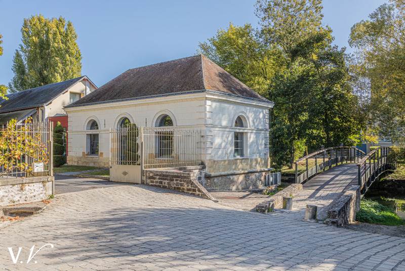 Vente Maison LOCHES - 15 pièces -900 m² - (37600)