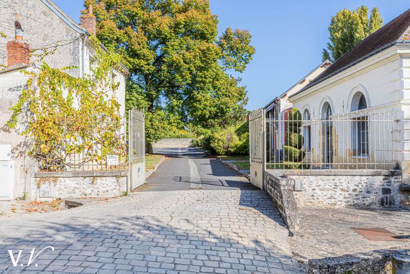 Vente Maison LOCHES - 15 pièces -900 m² - (37600)