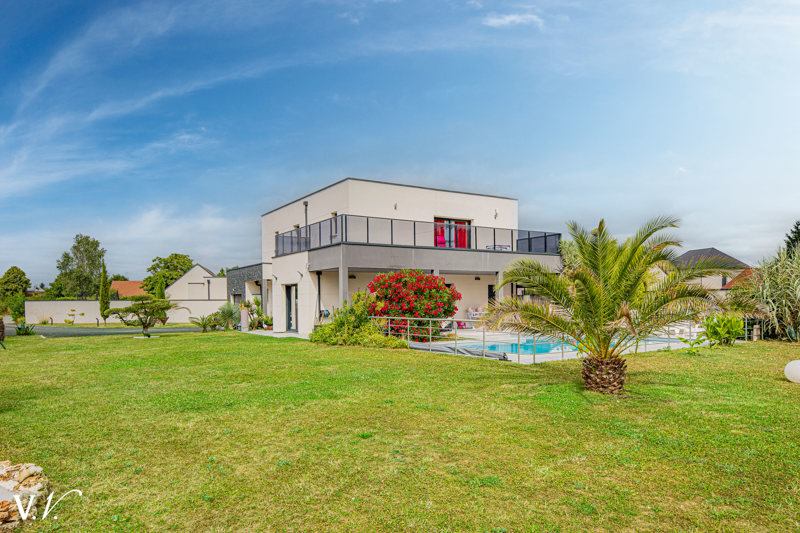 Vente Maison JOUE LES TOURS - 5 pièces -186 m² - (37300)