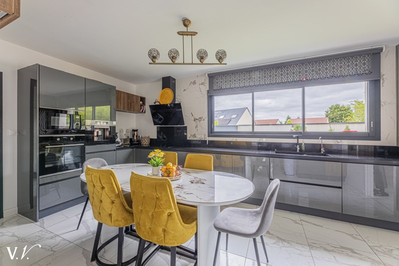 Vente Maison JOUE LES TOURS - 5 pièces -186 m² - (37300)