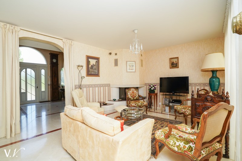 Vente Maison AMBOISE - 8 pièces -265 m² - (37400)