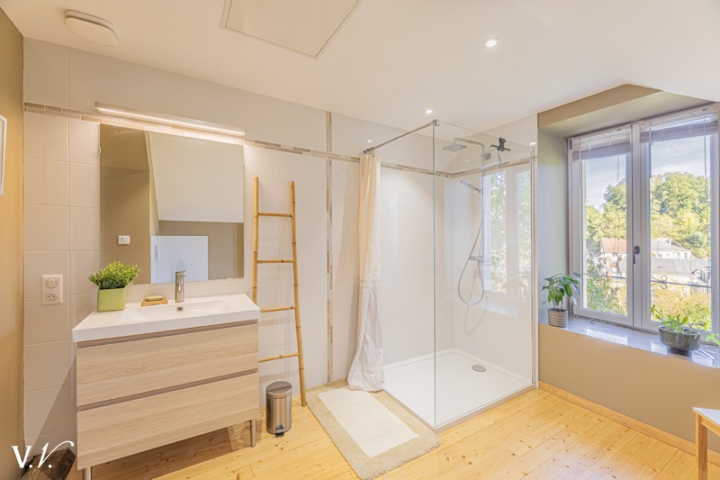 Vente Maison VILLAINES LES ROCHERS - 11 pièces -230 m² - (37190)