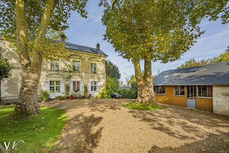 Vente Maison VILLAINES LES ROCHERS - 11 pièces -230 m² - (37190)
