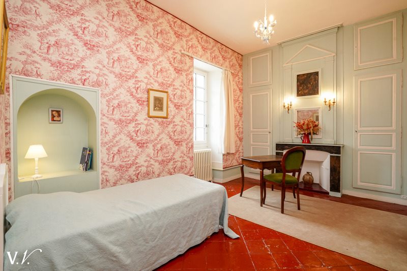 Vente Maison CHINON - 15 pièces -532 m² - (37500)
