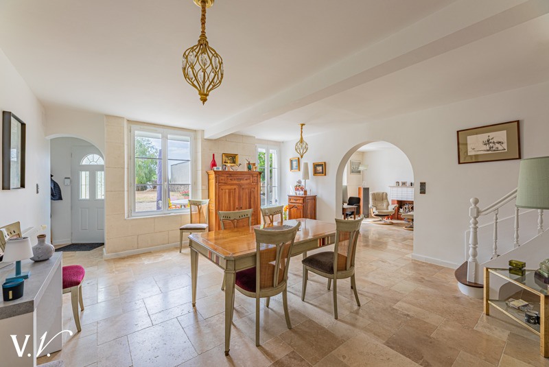 Vente Maison AZAY SUR CHER - 7 pièces -220 m² - (37270)