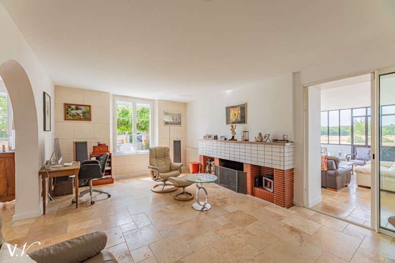Vente Maison AZAY SUR CHER - 7 pièces -220 m² - (37270)