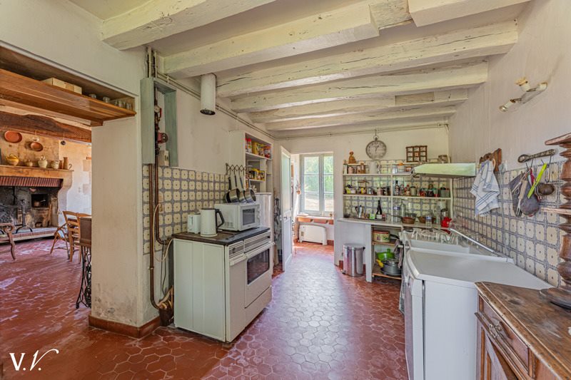 Vente Maison BOSSAY SUR CLAISE - 10 pièces -360 m² - (37290)