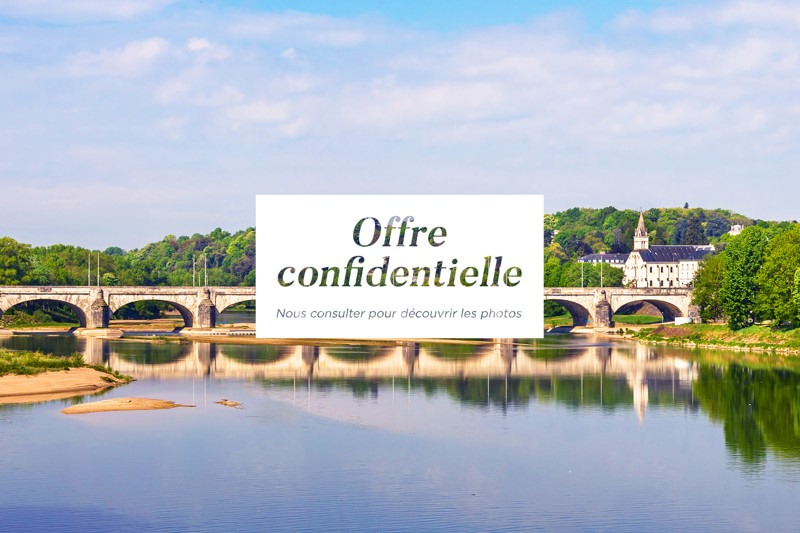 Maison 5 pièces 400 m² · à Savonnières · 400 m² · 892 500 €